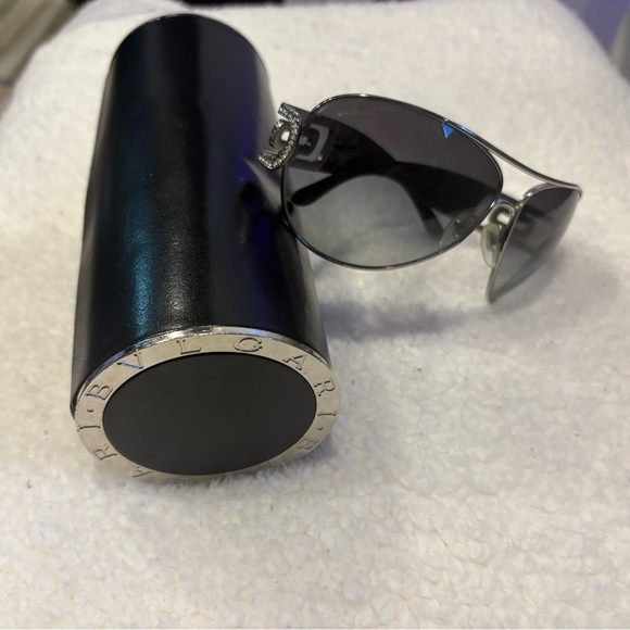 Bvlgari sunglasses - Picture 2 of 7